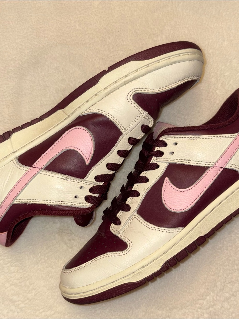 Nike Dunk Low “Valentines Day”